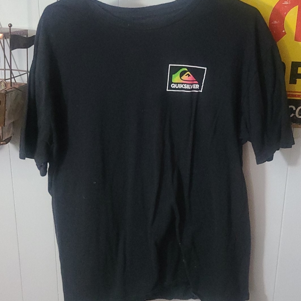 Quicksilver tshirt